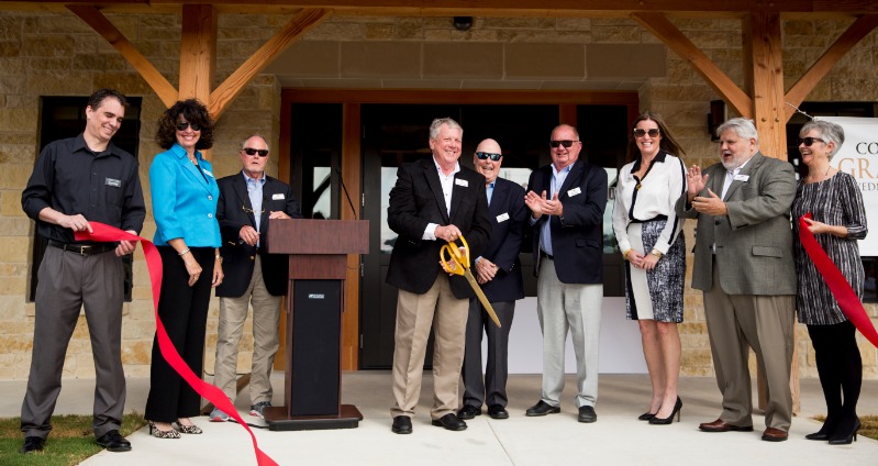 Sonora Bank's Board of Directors cuts the ribbon on the Wimberley branch.